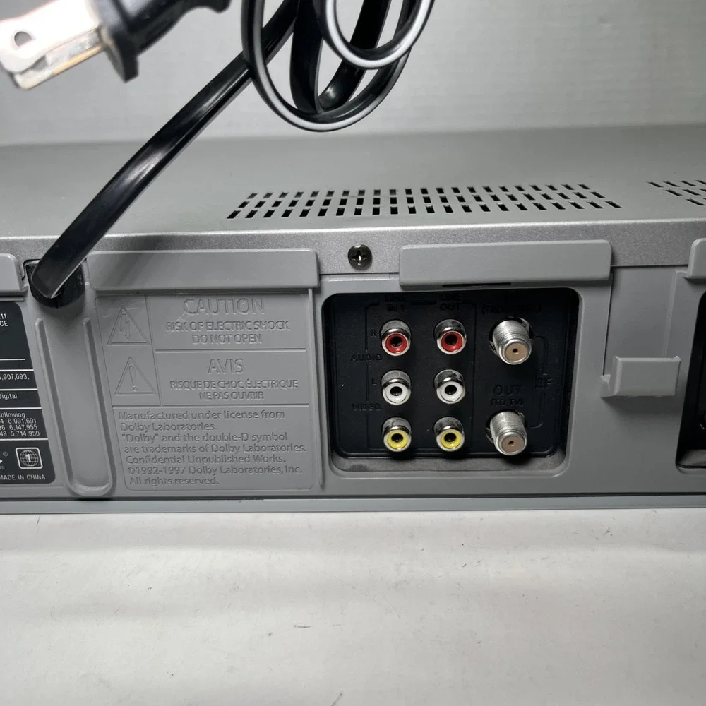 SONY SLV-D380P DVD VHS Combo Player & Recorder VCR No Remote TESTED WORKS 👌